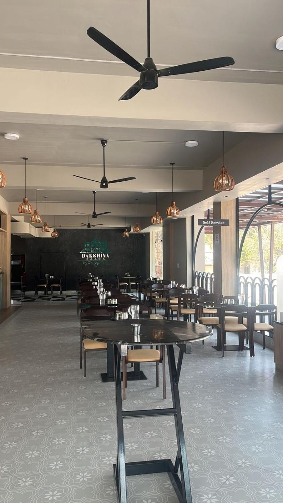 The Continental Inn & Suites Mysore Esterno foto