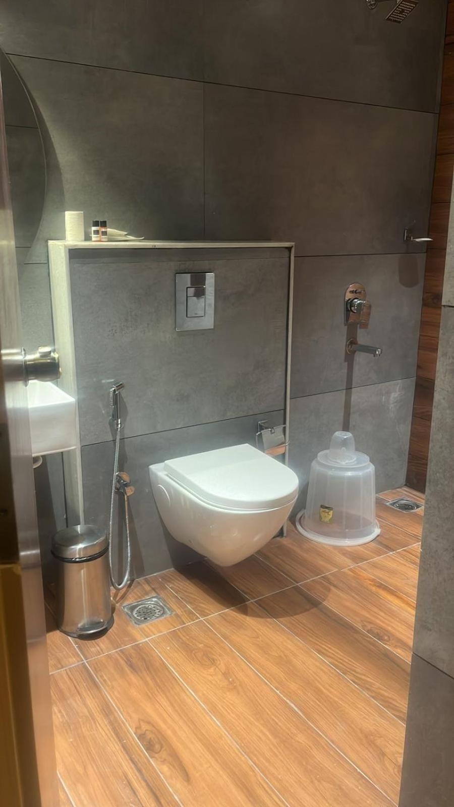 The Continental Inn & Suites Mysore Esterno foto