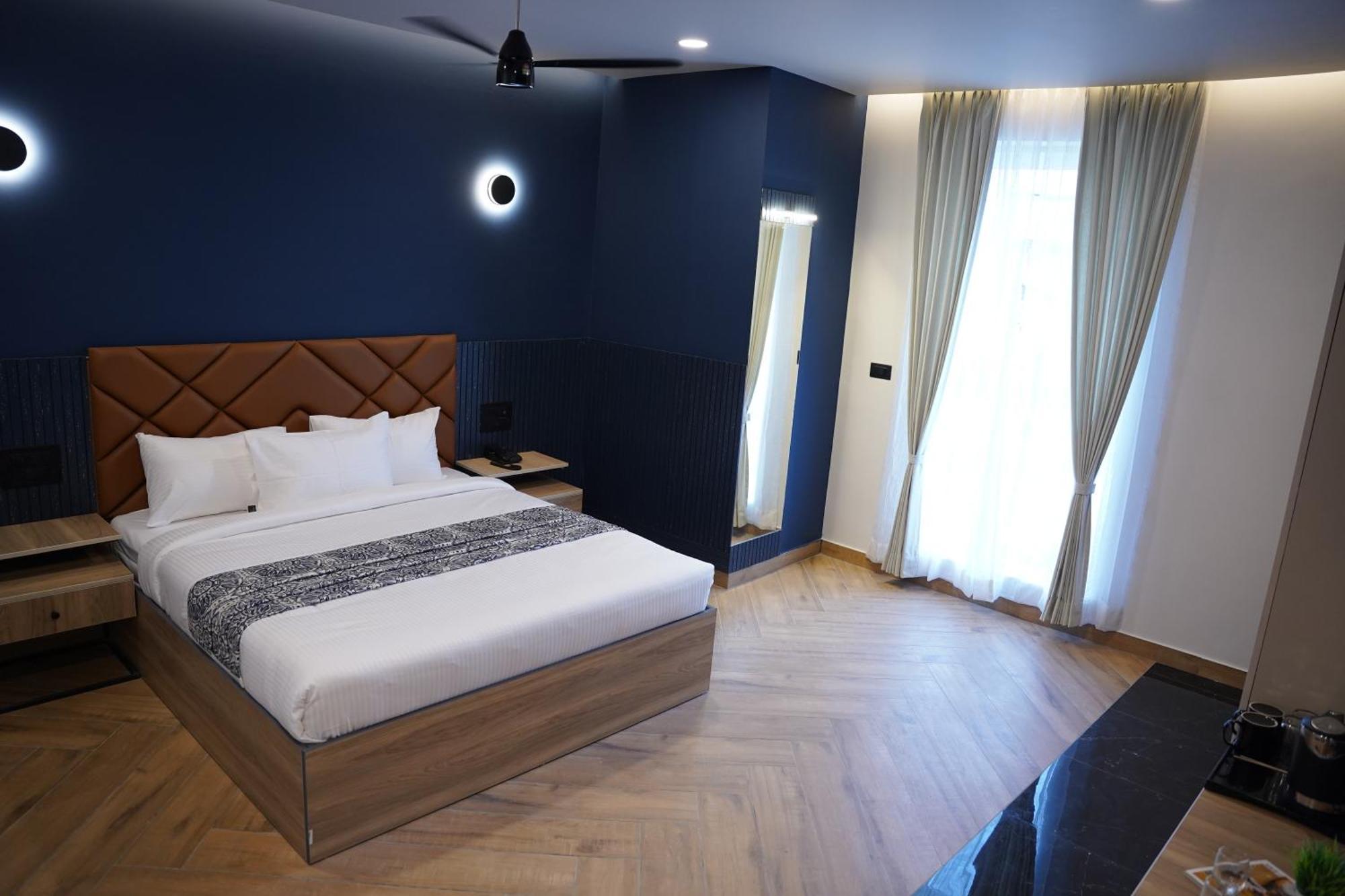 The Continental Inn & Suites Mysore Esterno foto