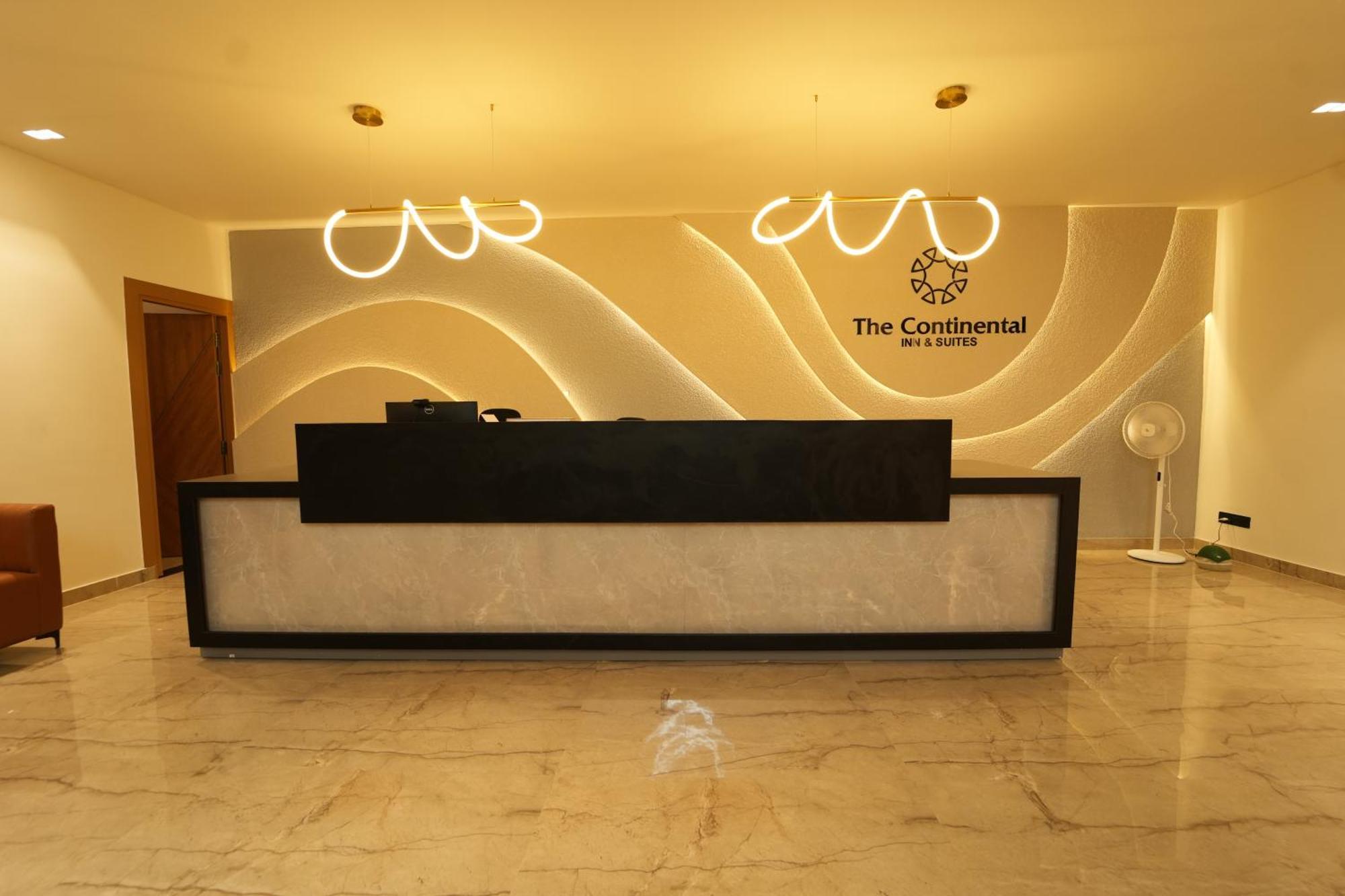 The Continental Inn & Suites Mysore Esterno foto